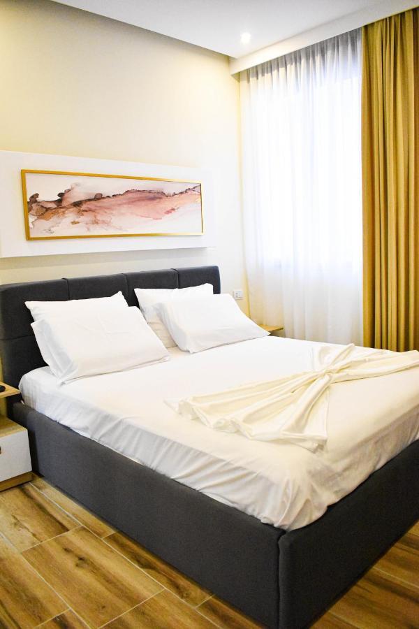 Delmar Apartments Golem  Luaran gambar