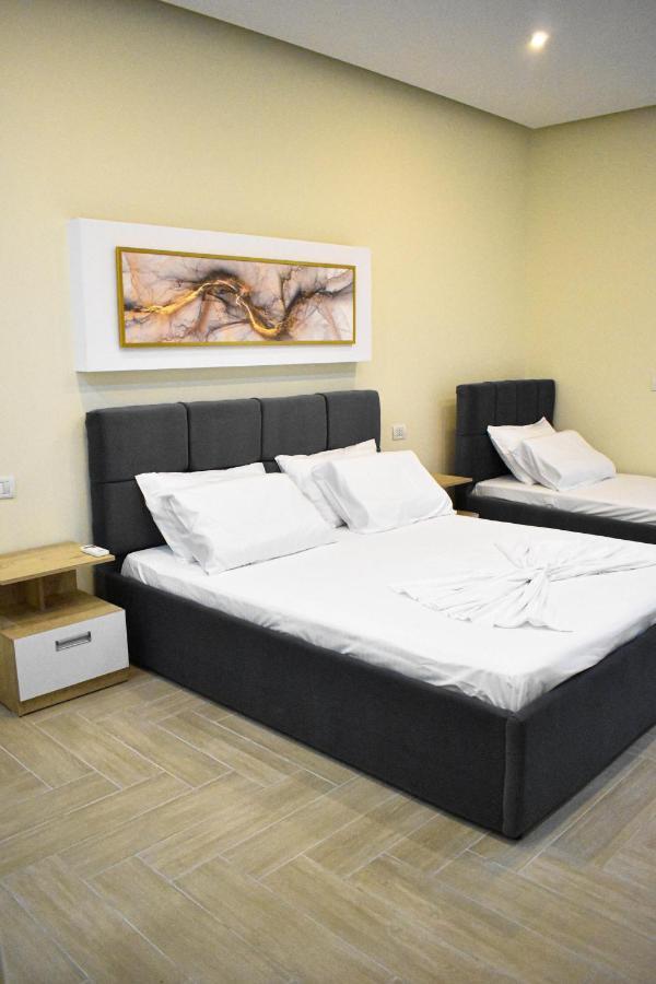 Delmar Apartments Golem  Luaran gambar