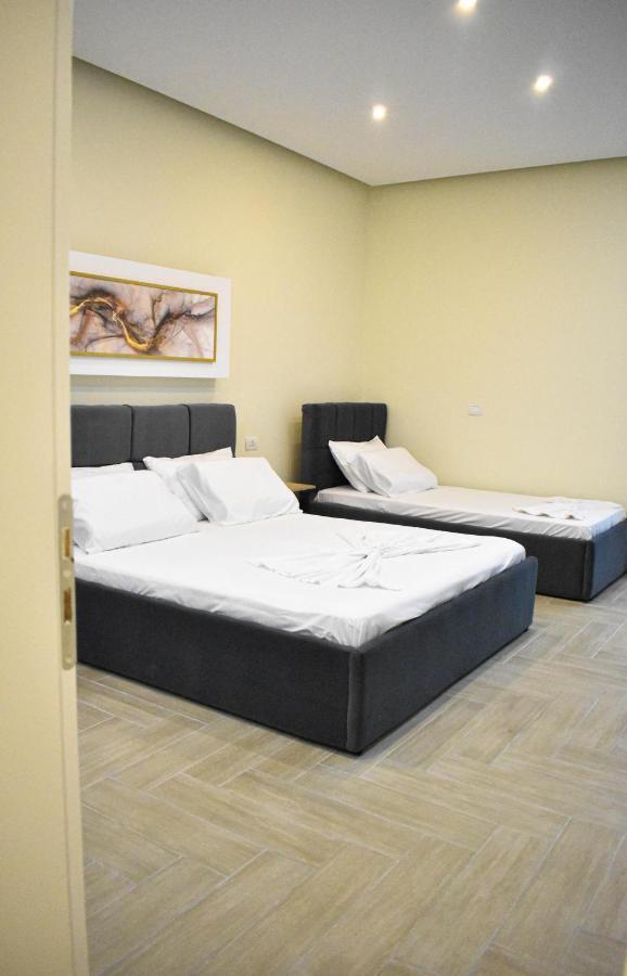 Delmar Apartments Golem  Luaran gambar