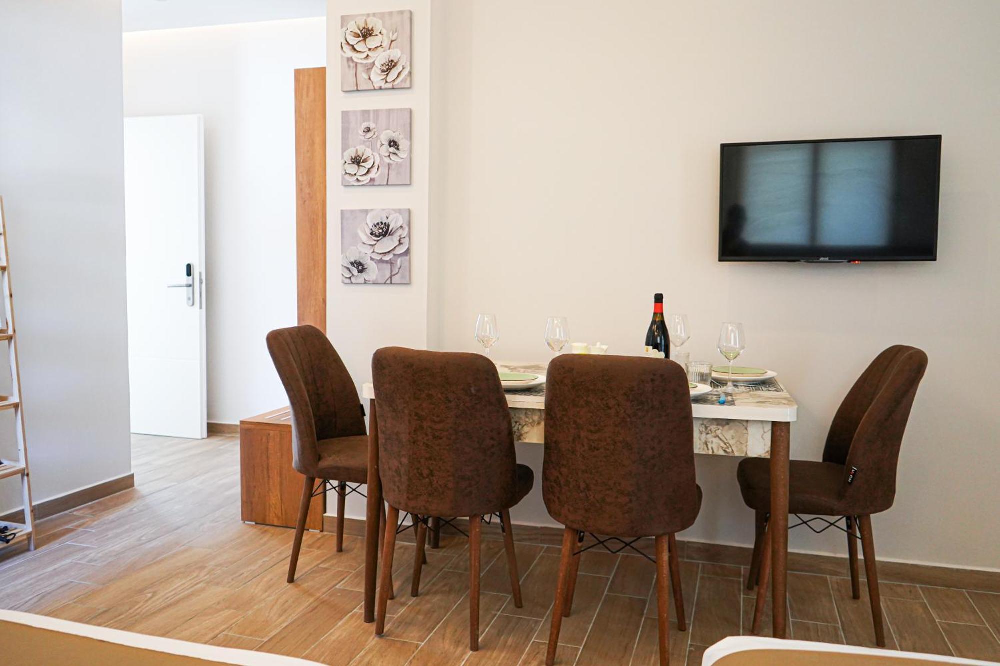 Delmar Apartments Golem  Luaran gambar