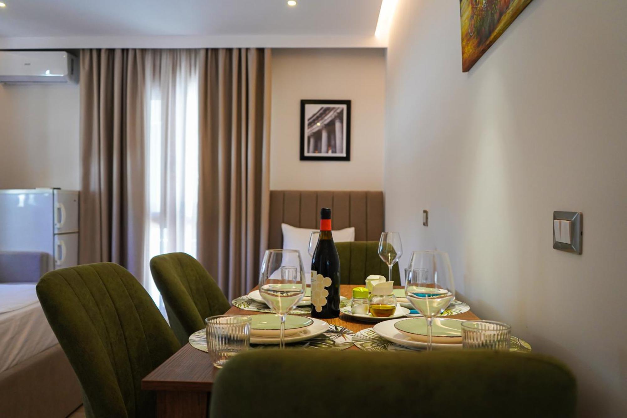 Delmar Apartments Golem  Luaran gambar