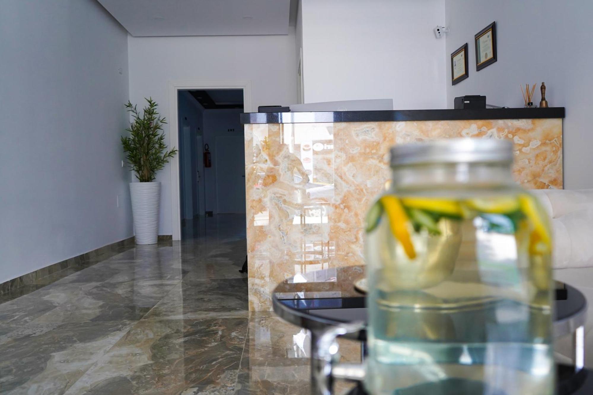 Delmar Apartments Golem  Luaran gambar